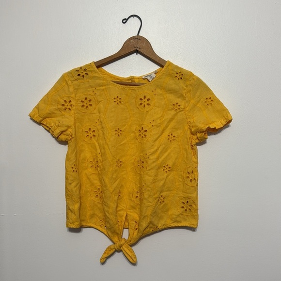 Christian Siriano Linen / Cotton Tie-Front Eyelet Shirt Top - Picture 2 of 10